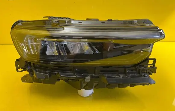 Jeep Grand Cherokee WL Headlight/headlamp P68606228AA