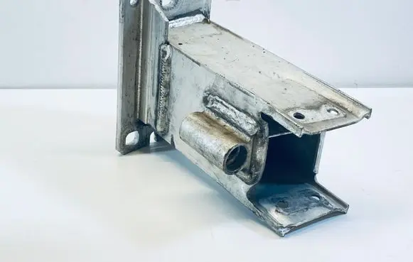 Audi A4 S4 B8 8K Front bumper mounting bracket 8K0807134C