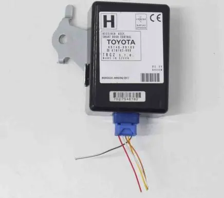 Toyota Yaris Other devices 897400D100