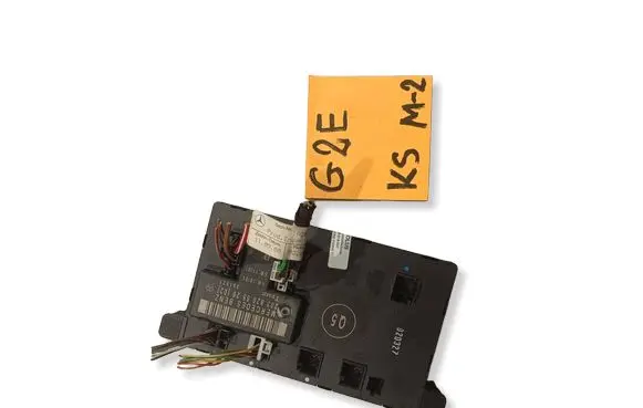 Mercedes-Benz C W203 Door control unit/module A2038205526