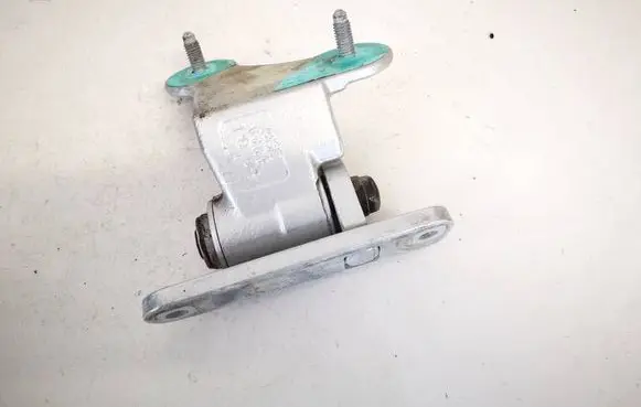 Mercedes-Benz C AMG W204 Rear door lower hinge