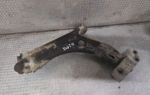 Volkswagen Caddy Front lower control arm/wishbone
