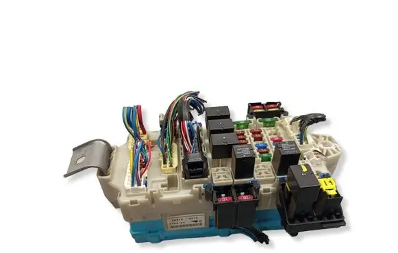 Mitsubishi Pajero Fuse module 91840W 18637A562 G8C527M4