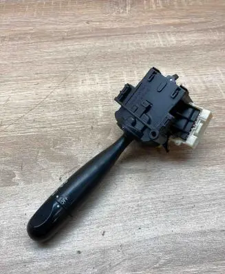 Toyota RAV 4 (XA20) Indicator stalk 173648
