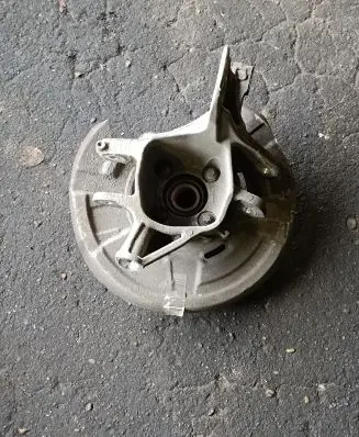 BMW 5 F10 F11 Front wheel hub 6796100