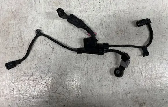 Lexus UX Fuel injector wires 8221976020A