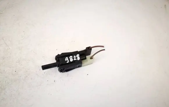 Brake pedal sensor switch
