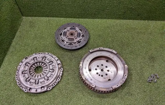 KIA Ceed Clutch set kit 4110032AB1 L04121 2U16