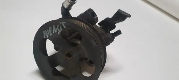 Toyota Avensis T250 Power steering pump