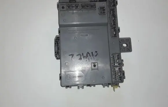 Honda Civic IX Fuse module 116RA000021
