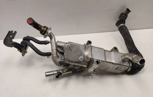 Ford F150 EGR valve cooler ML3E9R442AF ML3Z9F464A ML3Z9F464B