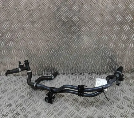 Porsche Taycan 9J1 Engine coolant pipe/hose 9J1815552C 9J1815561