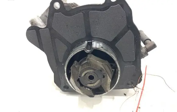 Opel Insignia A Vacuum pump 55205446