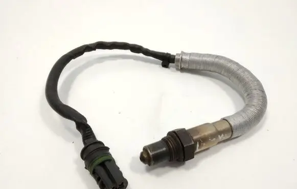 BMW 5 E60 E61 Lambda probe sensor 754524303 0258006789