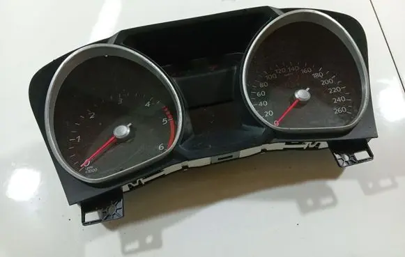 Ford Mondeo MK IV Speedometer (instrument cluster) VP6M2F10890A VP6M2F-10890-A