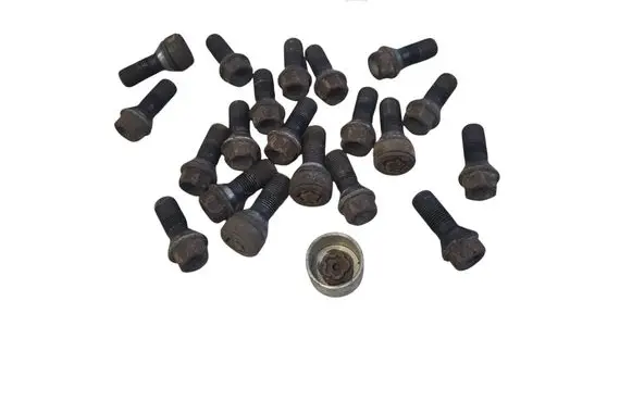 BMW 1 F20 F21 Wheel nut cap/cover 