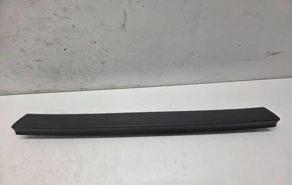 Volkswagen Tiguan Other trunk/boot trim element 5NA867707