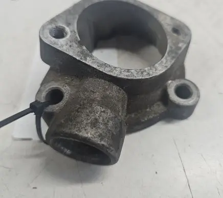 KIA Sorento Thermostat housing 