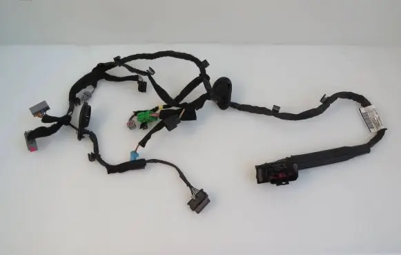 Volvo V40 Front door wiring loom 31334104
