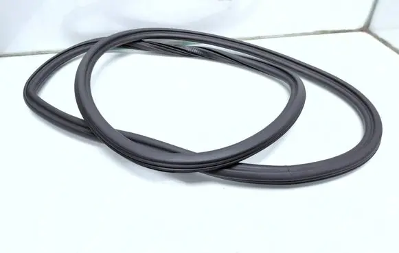 Audi A6 C7 Rubber seal rear door 4G5833721A