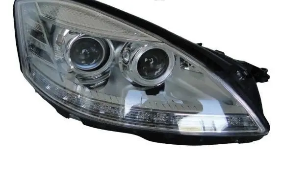 Mercedes-Benz S W221 Headlight/headlamp A2218201439