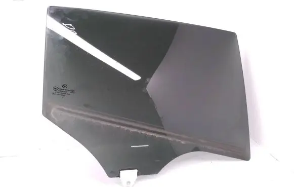 Mazda 3 III Rear door window glass