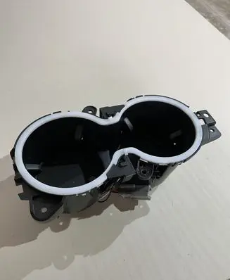 Cup holder front