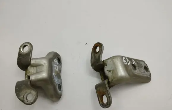 Toyota Avensis T250 Rear door hinge set 