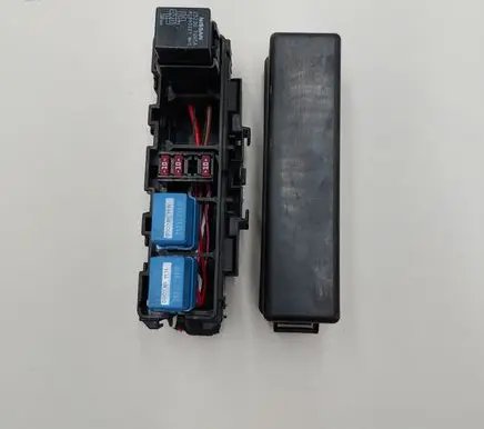 Nissan Leaf II (ZE1) Fuse box set