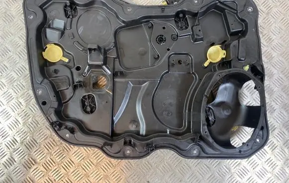 Jeep Cherokee Front window lifting mechanism without motor