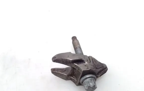 Ford Grand C-MAX Fuel Injector clamp holder 