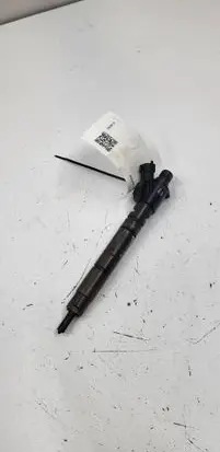 Volvo XC60 Fuel injector 31272690