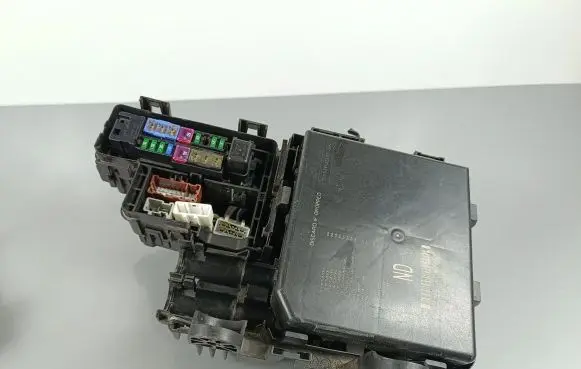 Nissan X-Trail T32 Fuse box set 50NG12F10
