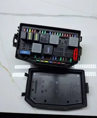 Jaguar X-Type Fuse box set 4X4314A073DB 518882204