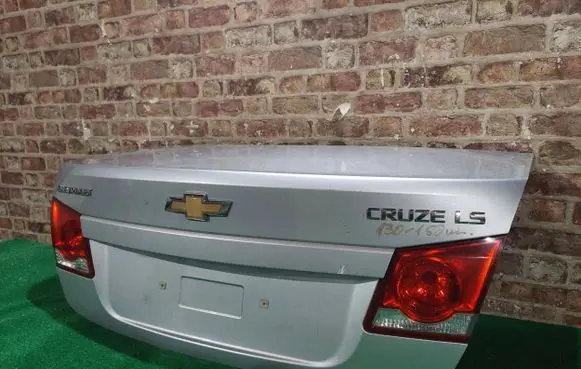 Chevrolet Cruze Tailgate/trunk/boot lid