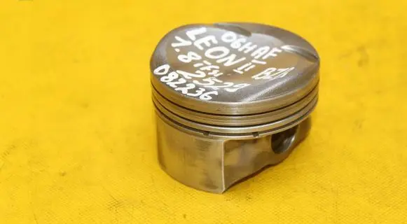 Seat Leon (1P) Piston 082236