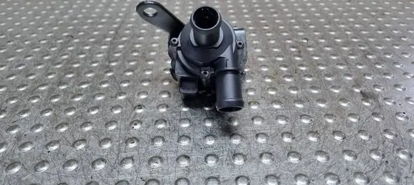 Audi A3 S3 8V Electric auxiliary coolant/water pump 5Q0965561B