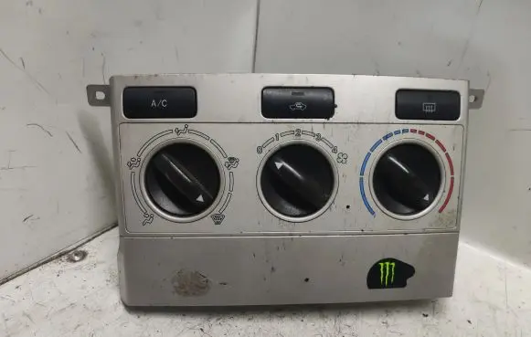 Toyota Corolla Verso AR10 Climate control unit 559000F011