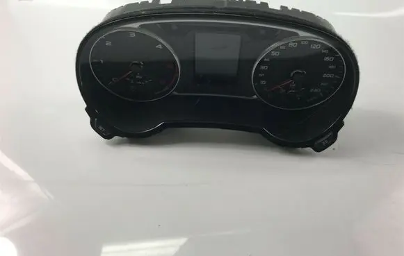 Audi A1 Speedometer (instrument cluster) 8X0920930A S1212