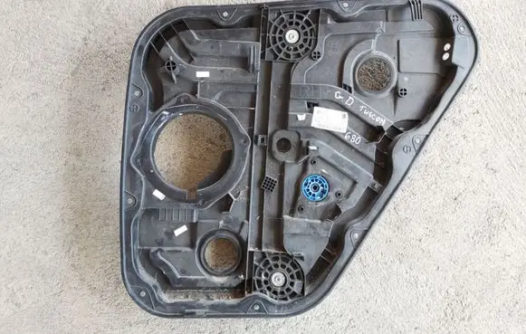 Hyundai Tucson TL Rear window lifting mechanism without motor 83480D7110