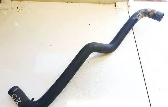 Subaru B9 Tribeca Engine coolant pipe/hose