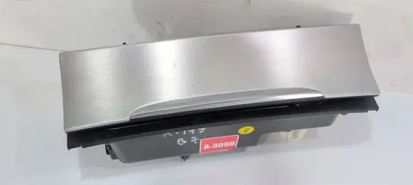 Volkswagen PASSAT B7 Ashtray (front) 3C0863284K