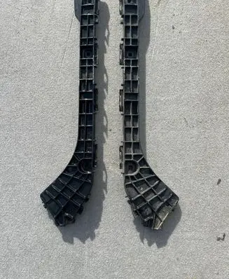 Toyota Prius (XW30) Bumper support mounting bracket corner PRIUSXW30