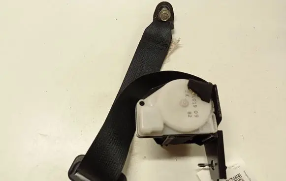 Mazda 3 II Rear seatbelt C7101909 C7021G0634