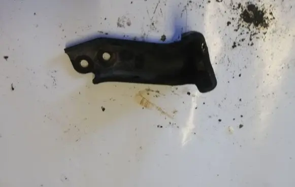 Nissan X-Trail T30 Other engine bay part NOCODE