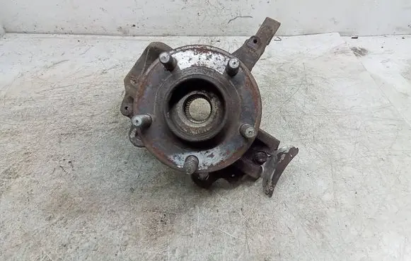 Ford Focus C-MAX Front wheel hub spindle knuckle 3M513K171A