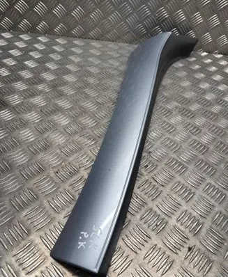 Windshield trim