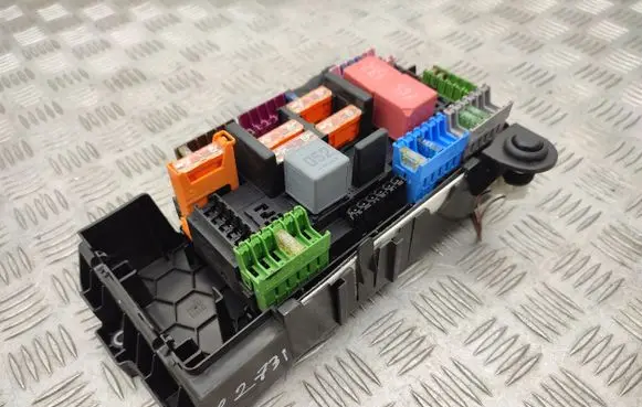 Mercedes-Benz E W213 Fuse module