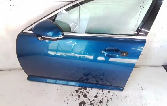 Jaguar XF X250 Front door
