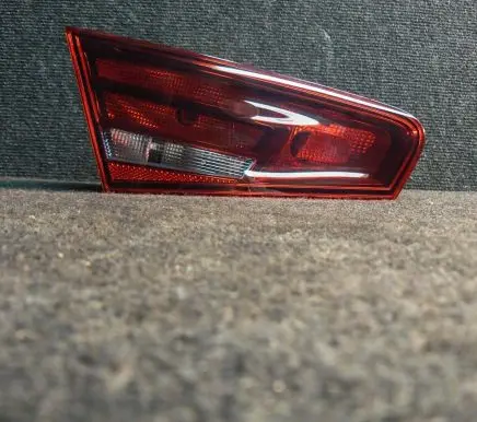 Audi A3 S3 8V Tailgate rear/tail lights 8V3945093